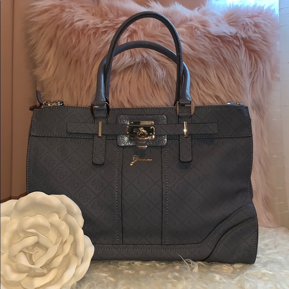 🦋Guess Blue Handbag🦋